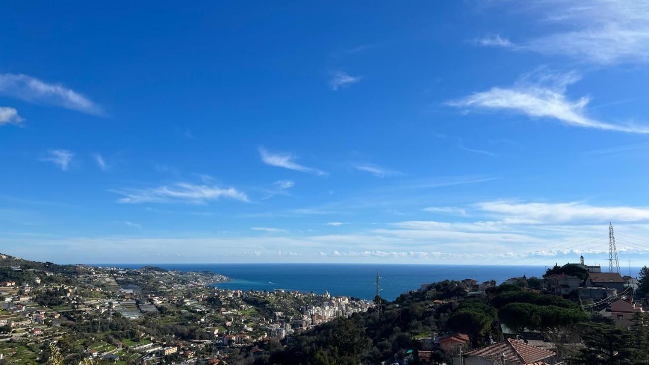 Appartamento In Collina Vista Mare Sanremo Dış mekan fotoğraf